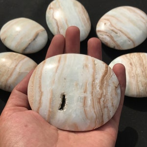 1Kg Top Quality Blue Caribbean Calcite Palms / Sea crystal, ( Natural Polish Stone, Healing Crystal)  (P3)