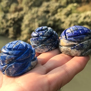 3 Pieces Lapis Lazuli Flowers , Carved Completely by Hand , Lapis Lazuli Flower Gstone 140gr (34)