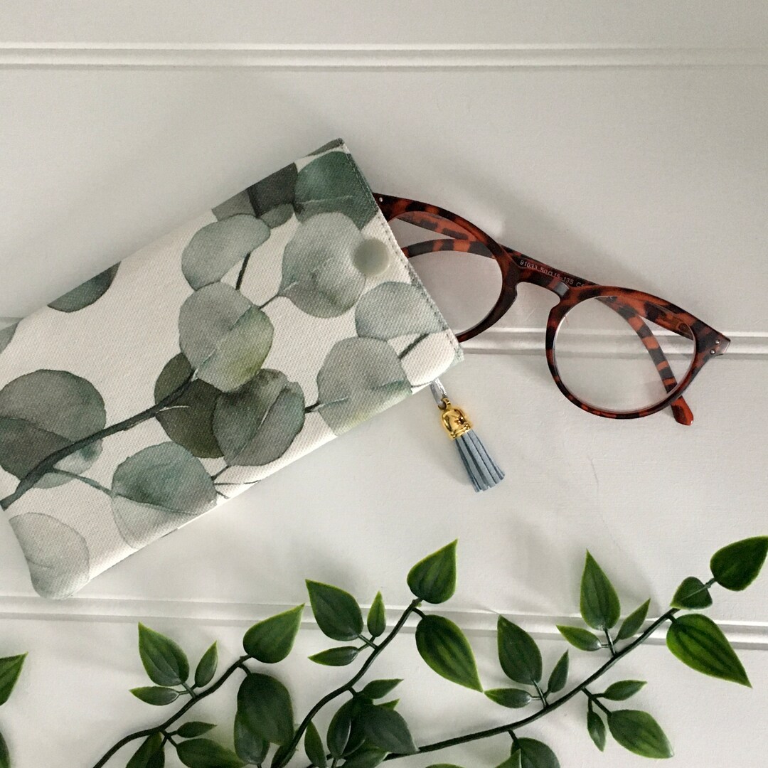 Grey Green Honesty Leaf Design Soft Glasses or Sunglasses Case With ...