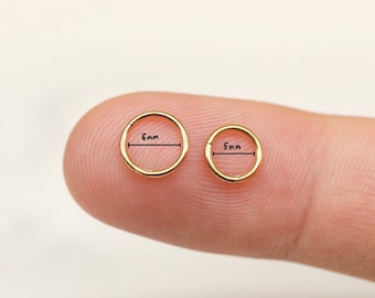 タイニークリッカーリング • タイニープレーンヒンジセグメントフープ、シームレスリング、タイニートラガスフープ、軟骨/ヘリックスピアス、タイニーノーズリング、スモールフープ