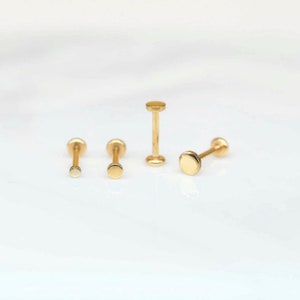Brincos Tragus 20G - Piercing Tragus - Piercing delicado - Pequeno brinco de disco brilhante - Brincos helix - Piercing na parte traseira plana da cartilagem/nariz