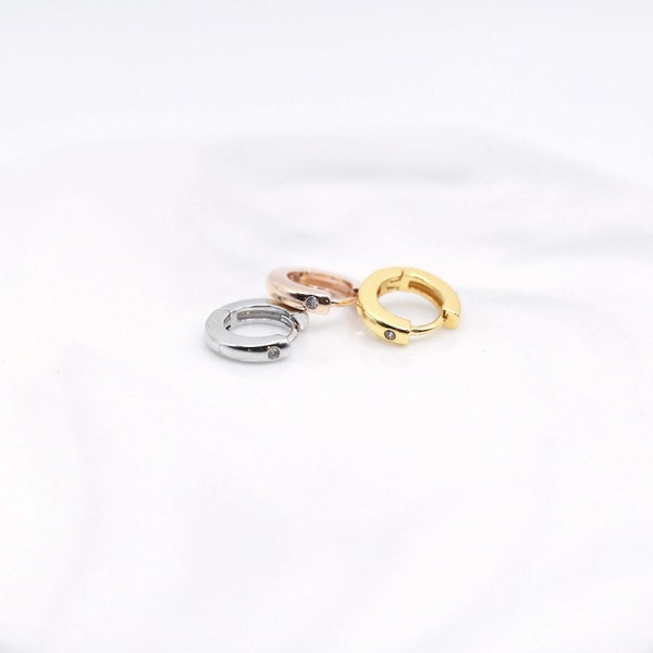 Super Tiny Clear Gem 5.5 mm Huggies - tiny Hoop Earrings - Tiny cute Clicker- Helix/Cartilage Ring • tiny silver gold rosegold nose ring