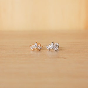 16G Mini Niedliche Krone Labret Ohrstecker - Tragus Ohrringe - Klare Edelstein Floral Tiny Ohrstecker - Helix Ohrstecker - Winziger Nasenstecker • Teeny Knorpel Ohrring