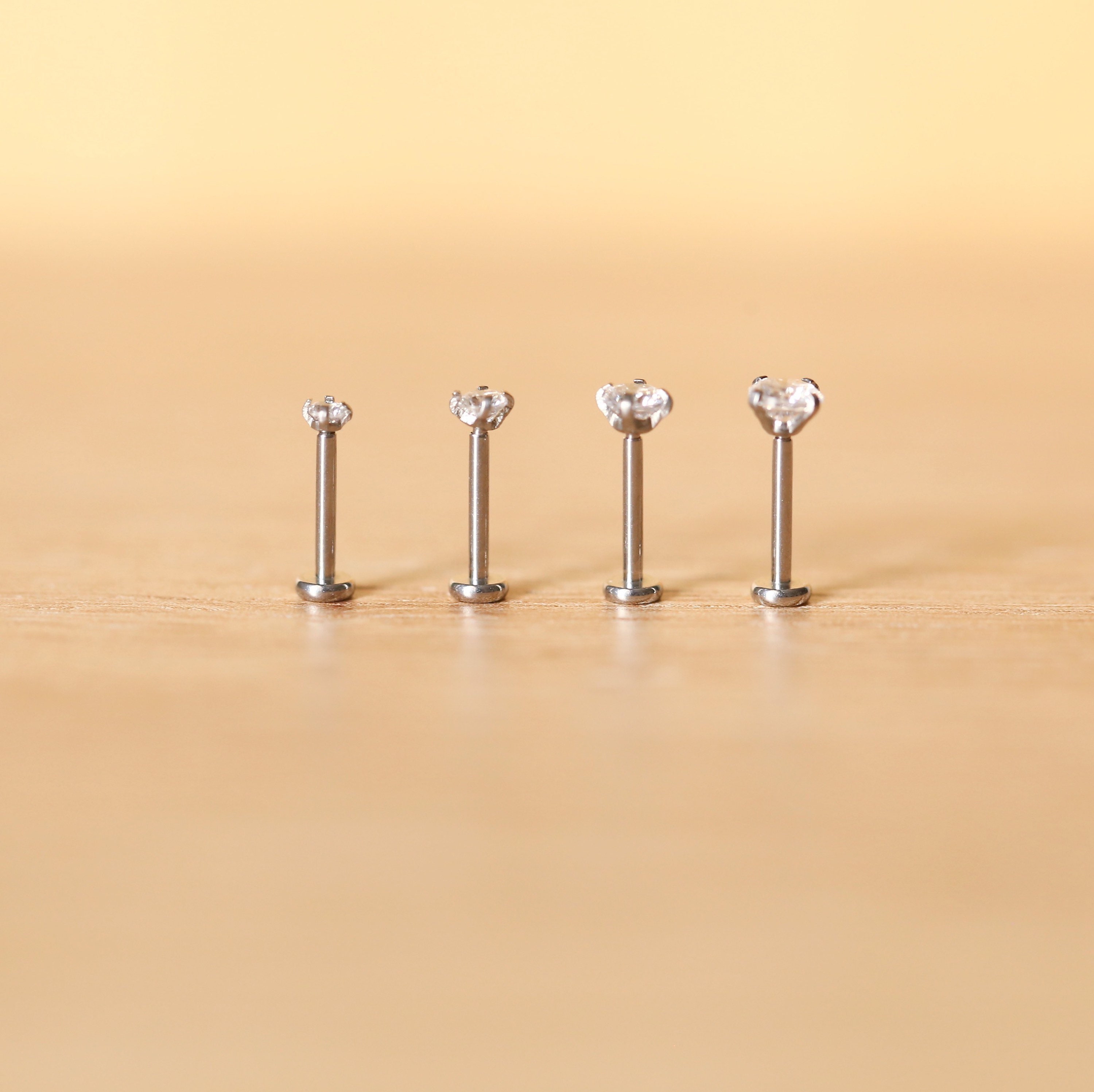 Tiny Cartilage Threadless Stud • Clear Gem Earring - Tragus/Cartilage/Conch/Forward Helix Small cute Stud - Tiny nose stud - Push Pin Stud