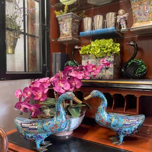 Pair of 1940s Chinese Cloisonné Ducks – Vintage Enamel Figurines, Chinoiserie Decor, Midcentury Asian Art, Chinese Export, Cloisonne Ducks