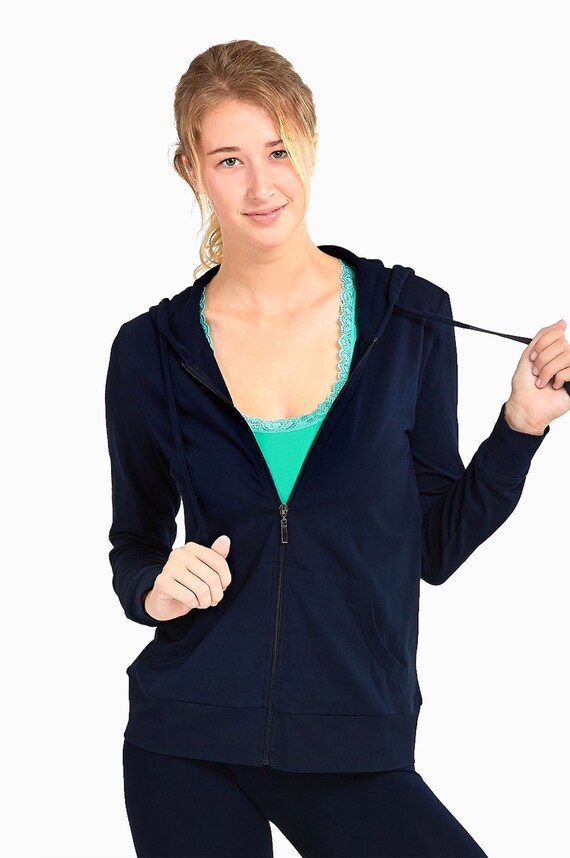 thin zip up hoodies