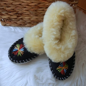 Lucky dip warm shearling slippers, sheepskin slippers, Womens moccasins, Leather slippers, hand embroidered, ornament Christmas gift