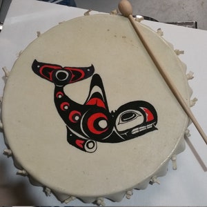Handgemaakte trommel van onbewerkte huid, diameter 12 inch met frame van glasvezel, foto's met de hand beschilderd.