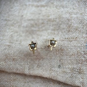 Vintage upcycled split pearl flower earrings 9ct gold. Pair or single ear stud.