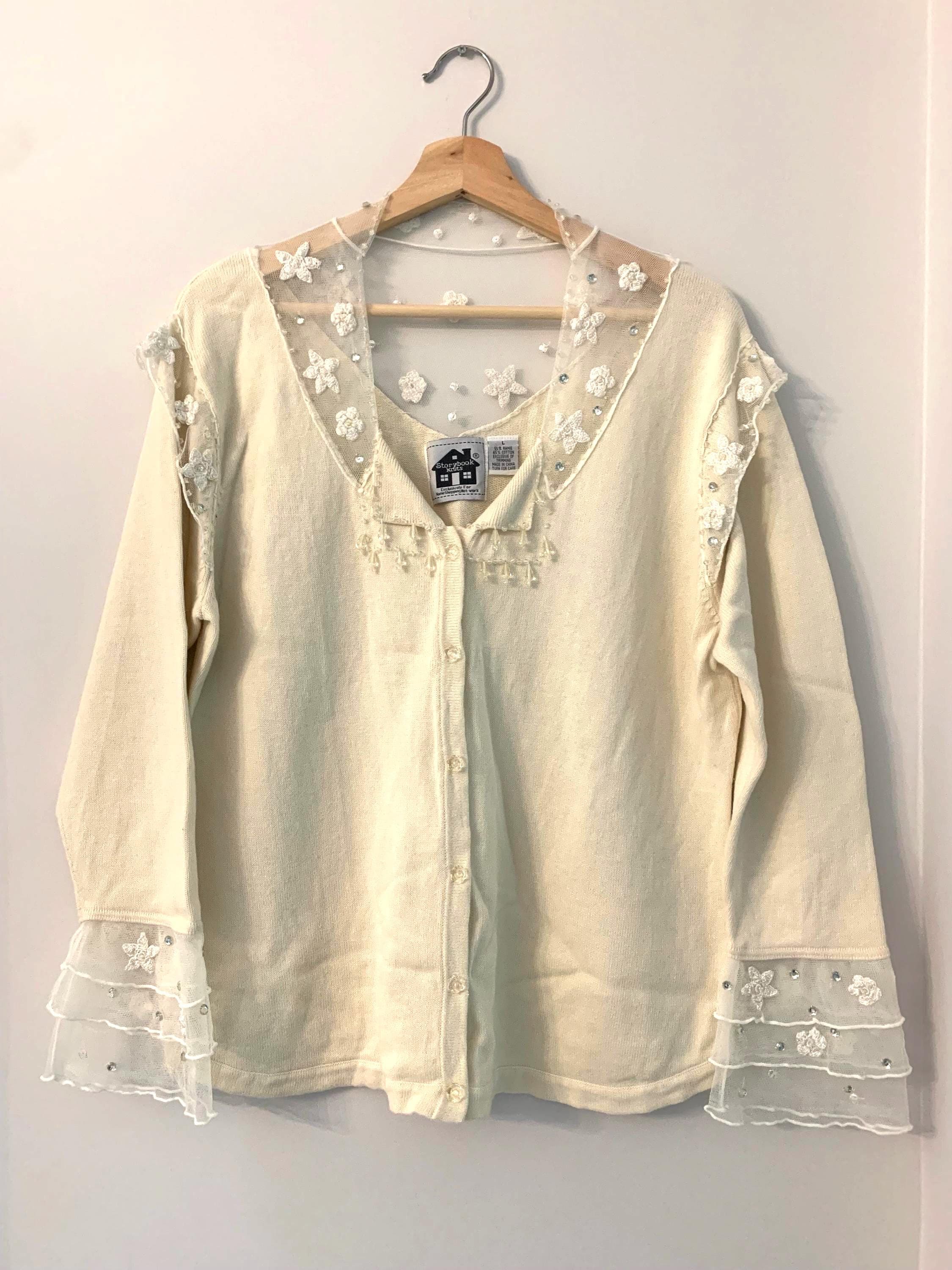 刺繍 ニット カーディガン ヴィンテージ storybook 女の子 人形 黄 刺繍 ニット カーディガン ヴィンテージ storybook 女の子 人形 黄