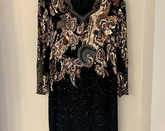 Robe de soirée cocktail de soirée en soie brodée de perles et de sequins vintage vintage