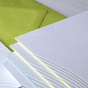 Tarjetas con bordes pintados e impresión tipográfica (juego de 8)