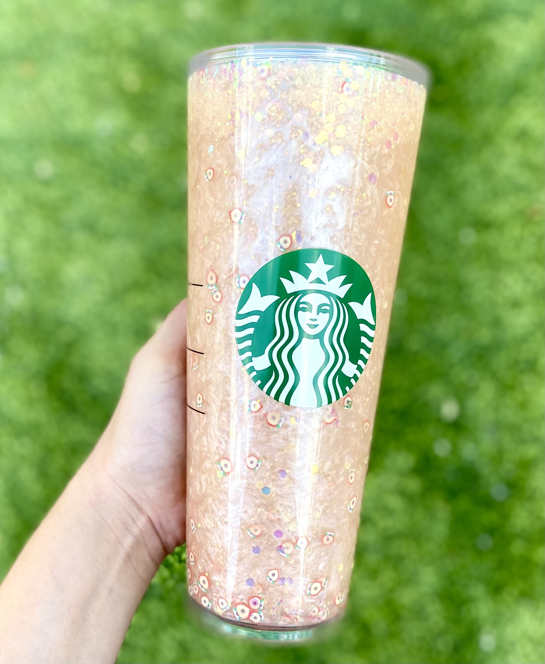 You Can Get A Peaches and Cream Drink At Starbucks