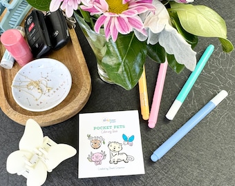 Pocket Pets Mini Coloring Book: Bold & Easy Easter Designs