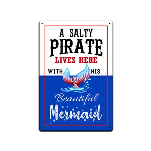 Décor de mur de signe de piscine - ce sont des signes parfaits pour des piscines d’arrière-cour, patio, plate-forme, ou barrière. Un pirate salé vit ici avec une sirène
