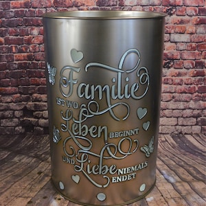 Braciere con motivo "Famiglia, Amore, Vita", ricavato da un nuovo bidone per petrolio da 200 litri, braciere decorativo: uno speciale braciere per giardino e patio