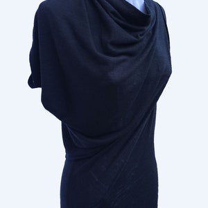 Black asymmetrical top. XS-L image 3