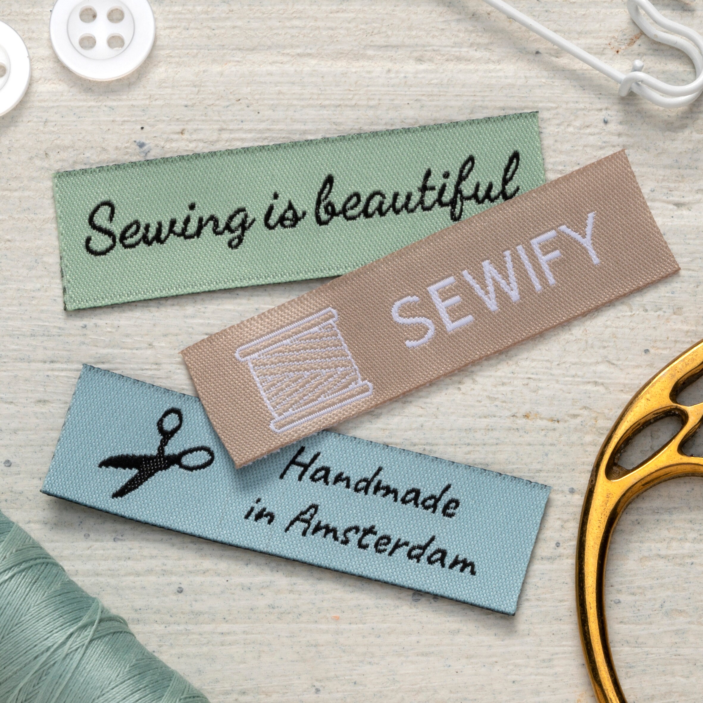★ ★ Women's Woven Label Lip Baby Tea 47C200G YA 200 Custom Woven Clothing Labels With Logo (only) up to 2