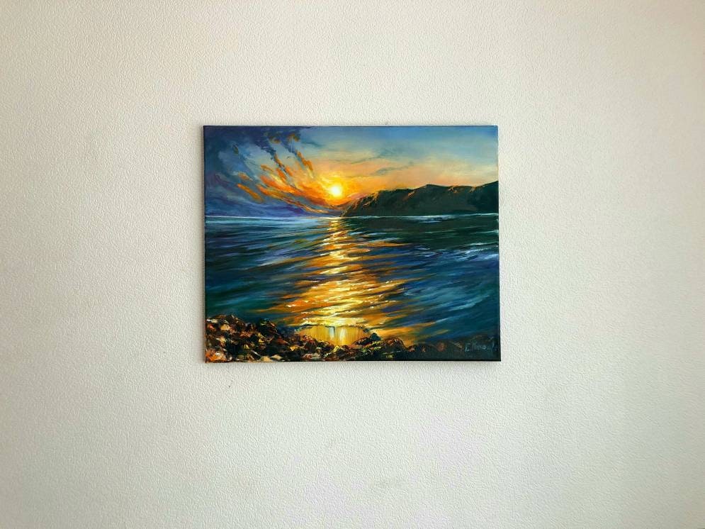 油絵　uF6-111409　風景（朝陽、夕陽を浴びた岩山） 夕景岩木山 . . 夕焼けもこんな綺麗だったんだな☺️ 散り際の桜