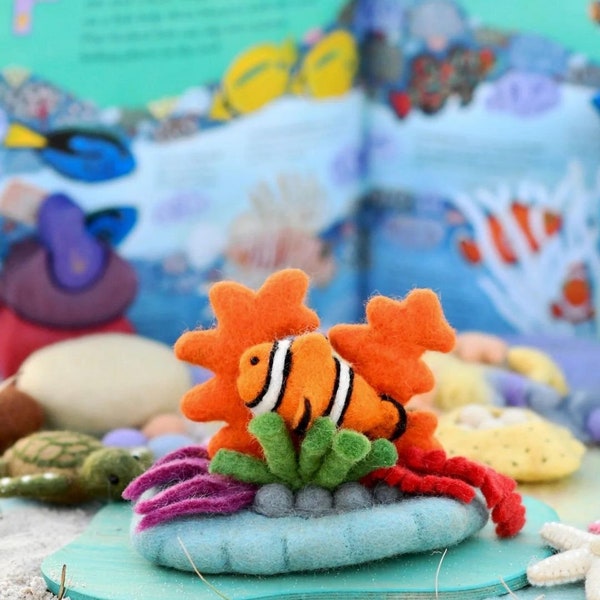 Felt coral reef with clown fish set, felt ocean imaginary play, felt under the sea pretend play, felt fish set, clown fish, coral reef set