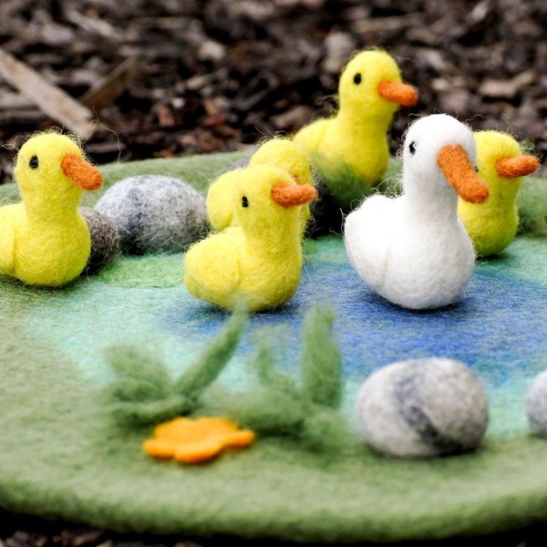 Little Ducks Playscape, Felt World, Play scene, Pretend Play, Mat for Small Play, Waldorf Inspired, Felt play mat. Small World
