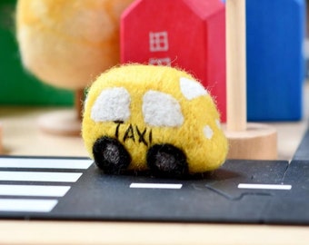 Taxi car toy, felt toy, felt vehicle, small felt car truck  toy,  transport soft toy, small play car, pretend play, pretend taxi