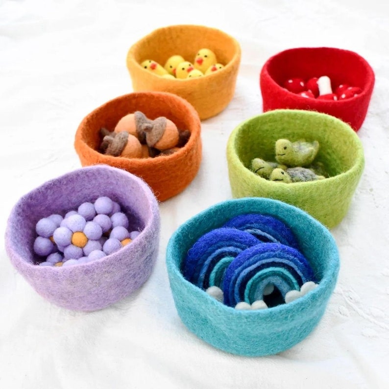 Felt Large rainbow baskets, felt storage baskets, set of 6 felt baskets, felt bowls image 2