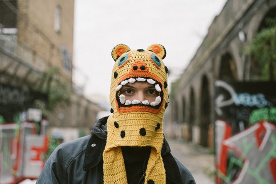 小物 DISCOVERED CROCHET BALACLAVA The ULTIMATE Crochet Granny Square Balaclava - FREE Pattern