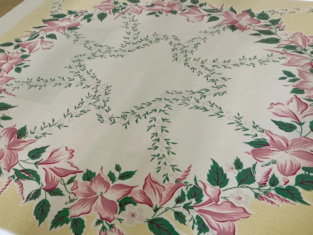 Vintage Simtex Symphony Lily & Star Tablecloth: Pink Yellow (55x48) - Etsy
