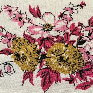 Pretty Romantic Tablecloth Floral Bouquets & Geometric Bridal Baby Shower ExLg  Vintage Table Linen Mid Century Cottage Country Home Decor