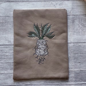 Mandrake Kräuterkunde Alraune Buchhülle bestickt Booksleeve Buchumschlag iPad Journal Planer Tablet Hülle Notizbuch Braun