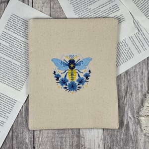 Biene Bienen Gänseblümchen Buchhülle Booksleeve Buchumschlag iPad Journal Planer Tablet Hülle Notizbuch blaue Biene