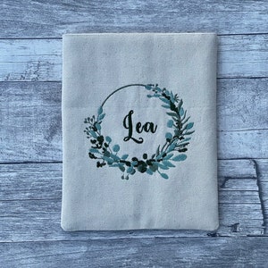 Wunschname | dein Name | individuell | Buchhülle bestickt | Buchtasche Booksleeve Bookcover | Hülle für iPad Journal Planer Tablet |