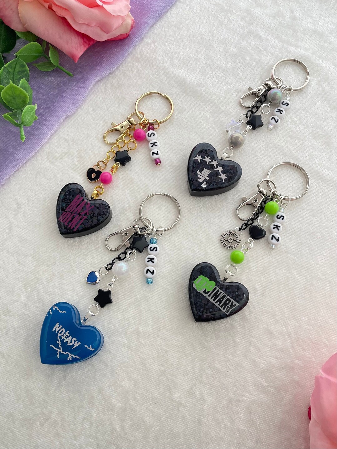 【韓国スタバ】25 V-DAY★DearLove Locket Mirror Keychain 韓国スタバ】25 V-DAY☆DearLove Locket Mirror Keychain