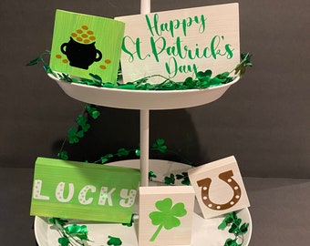 St Patricks Day Tiered Tray Sign, St Patricks Sign, Mini Wood Sign, Personalized Sign, Holiday Sign, St Patricks Wood Sign,Tiered Tray Decor