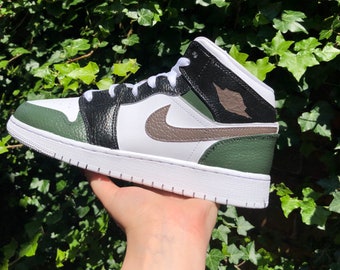 Air Jordan 1 Mid | Etsy