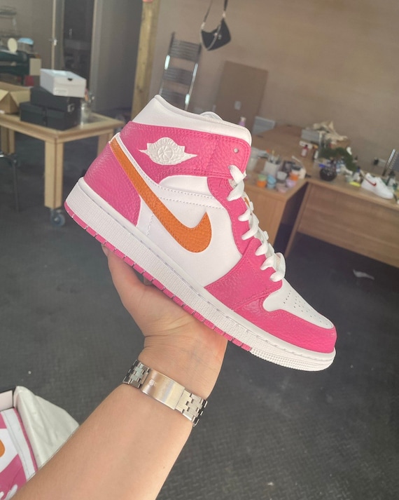 Custom Rosa e Arancione Jordan 1 Mids - Etsy Italia