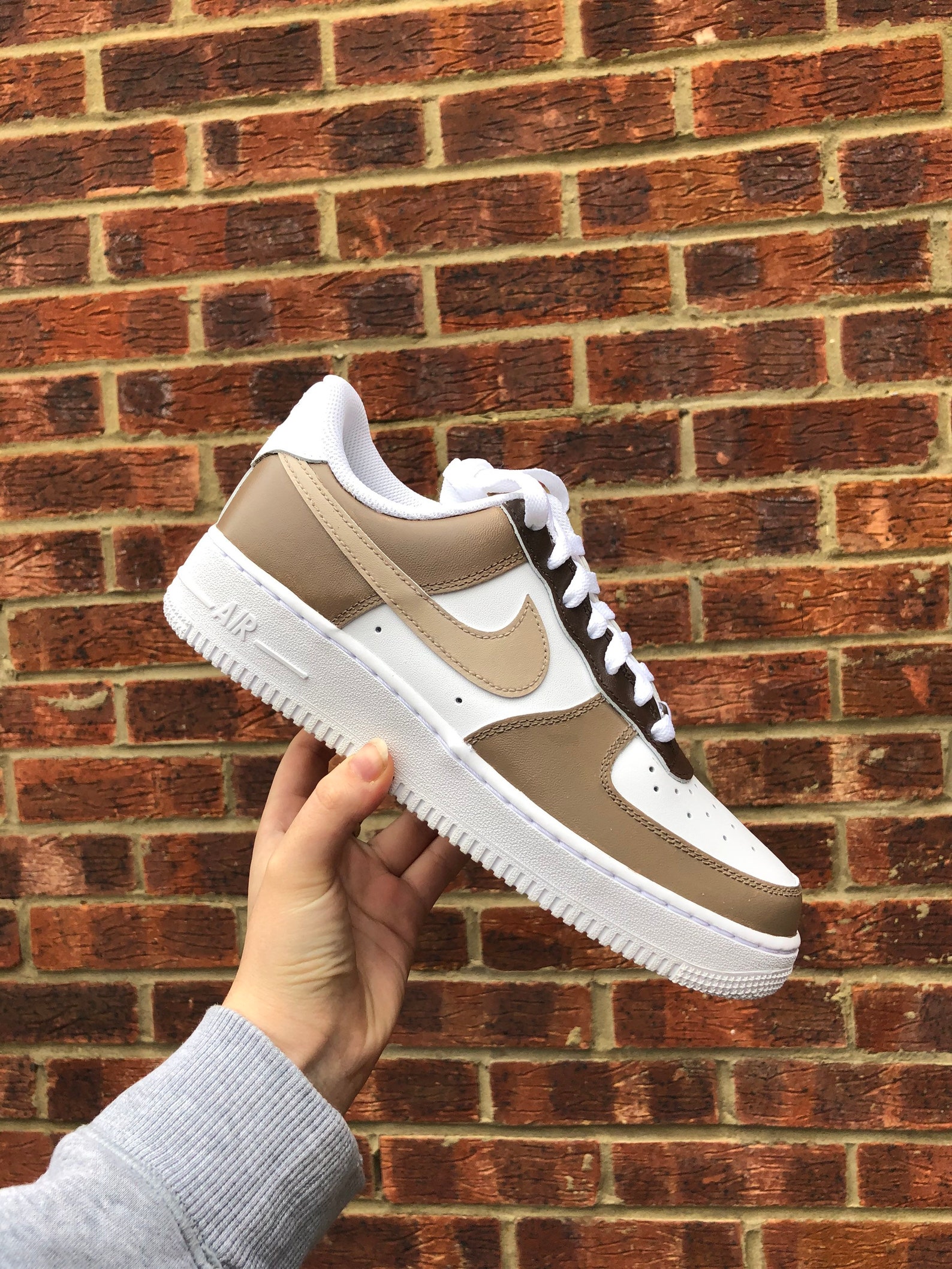 custom brown af1
