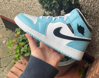 READY TO SHIP- Uk 4 Blue and black Jordan 1 Mid