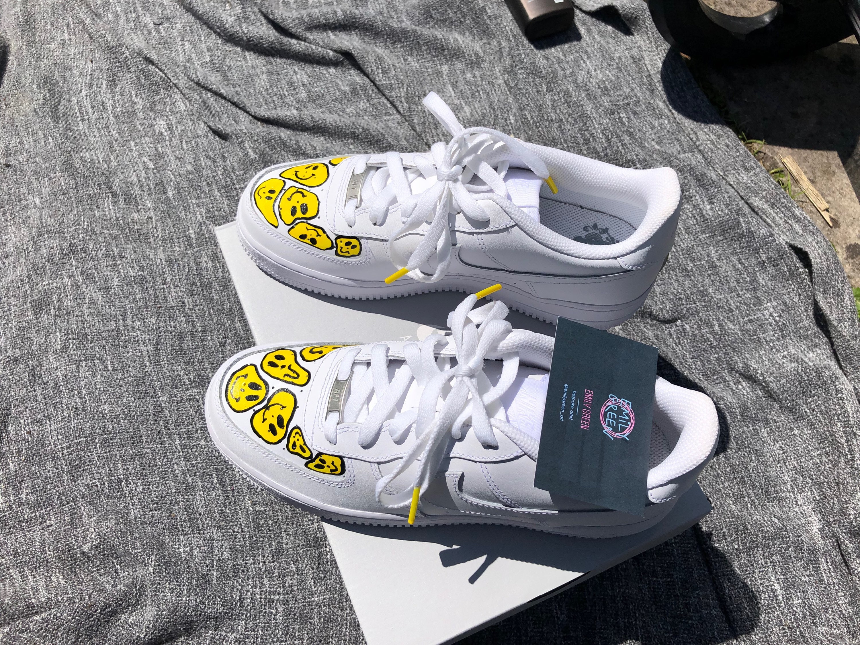 air force 1 smiley face mens