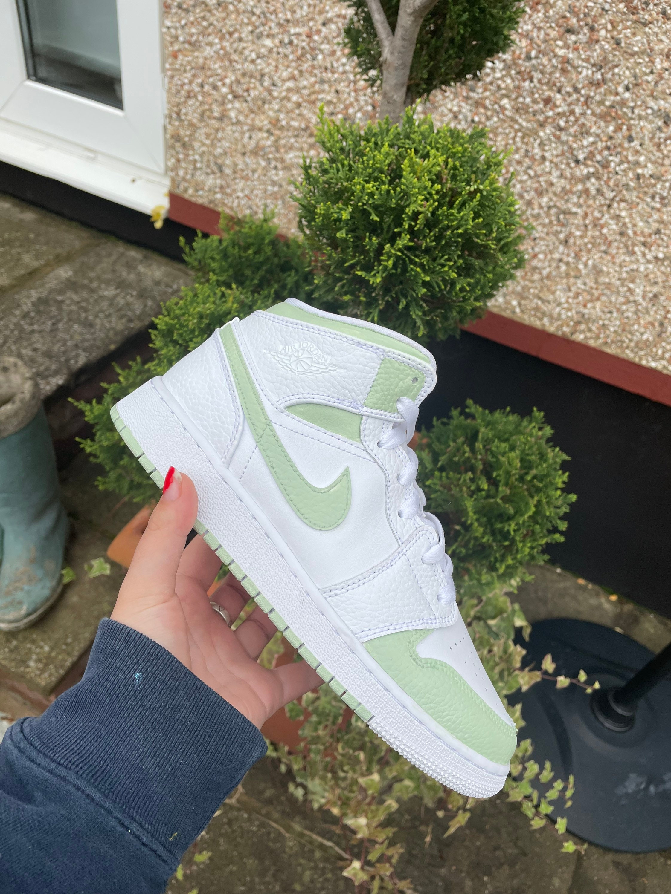 sage green jordans low