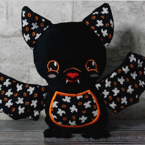 Small Bat Plush, Ghost and Pumpkin Bat, Embroidered plush, Bat stuffed animal, Halloween Plush, Kawaii plush, Stocking Stuffer for girls
