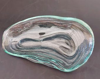 Vintage Hand Blown Art Glass Oyster Dish; Coastal Art Glass Trinket Dish; Oyster Dip Bowl