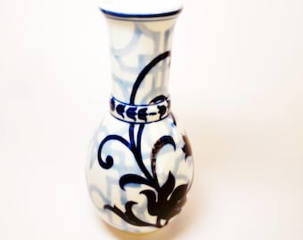 Bombay Vintage Blue and White Vase;  Porcelain Chinoiserie Vase