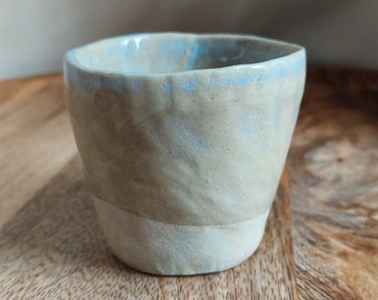 Japanische Teetasse, Tasse, Geschenk-Teetasse, Keramikbecher, Vintage-Handwerkskunst, Japan, Wabi Sabi