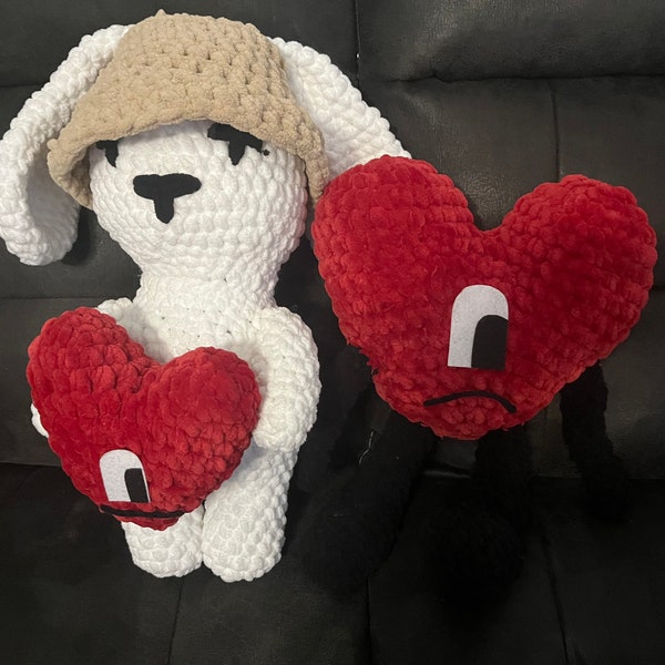 Handmade Crochet Bad Bunny, Heart plush, Un verano Sin Ti, Benito Plush Set, corazón y conejo