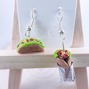 Tiny Taco and Burrito Earrings, Tiny Taco Earrings, Tiny Burrito Earrings, Taco Clip On Earrings, Burrito Clip On Earrings, Taco Charms, fun