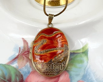 925 Gilt Great Wall of China Enamel Locket on its Original 45cm Gilded Sterling Silver Chain Antique 12.7g Stunning Detail