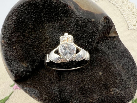 925 Sparkling CLADDAGH Ring Size S.5 [USA 9.375] … - image 4