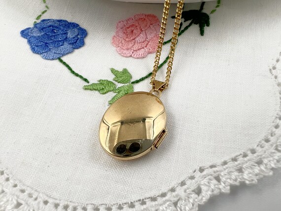 Vintage 9ct 4 Photo Locket on 45cm Curb Chain Sol… - image 6